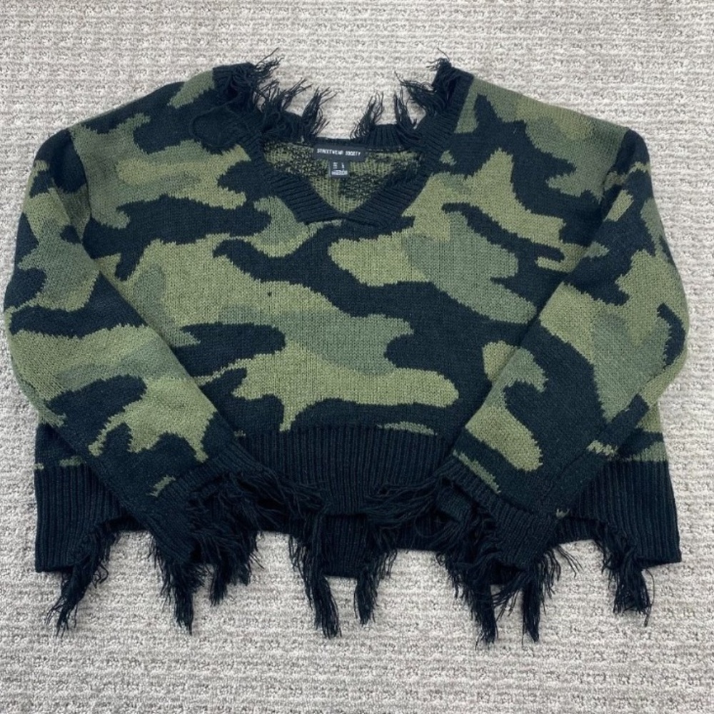 Streetwear Society Camo Knit Cropped Sweater Women Large L Black Green Tasseled